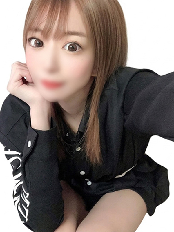 曲世　愛
